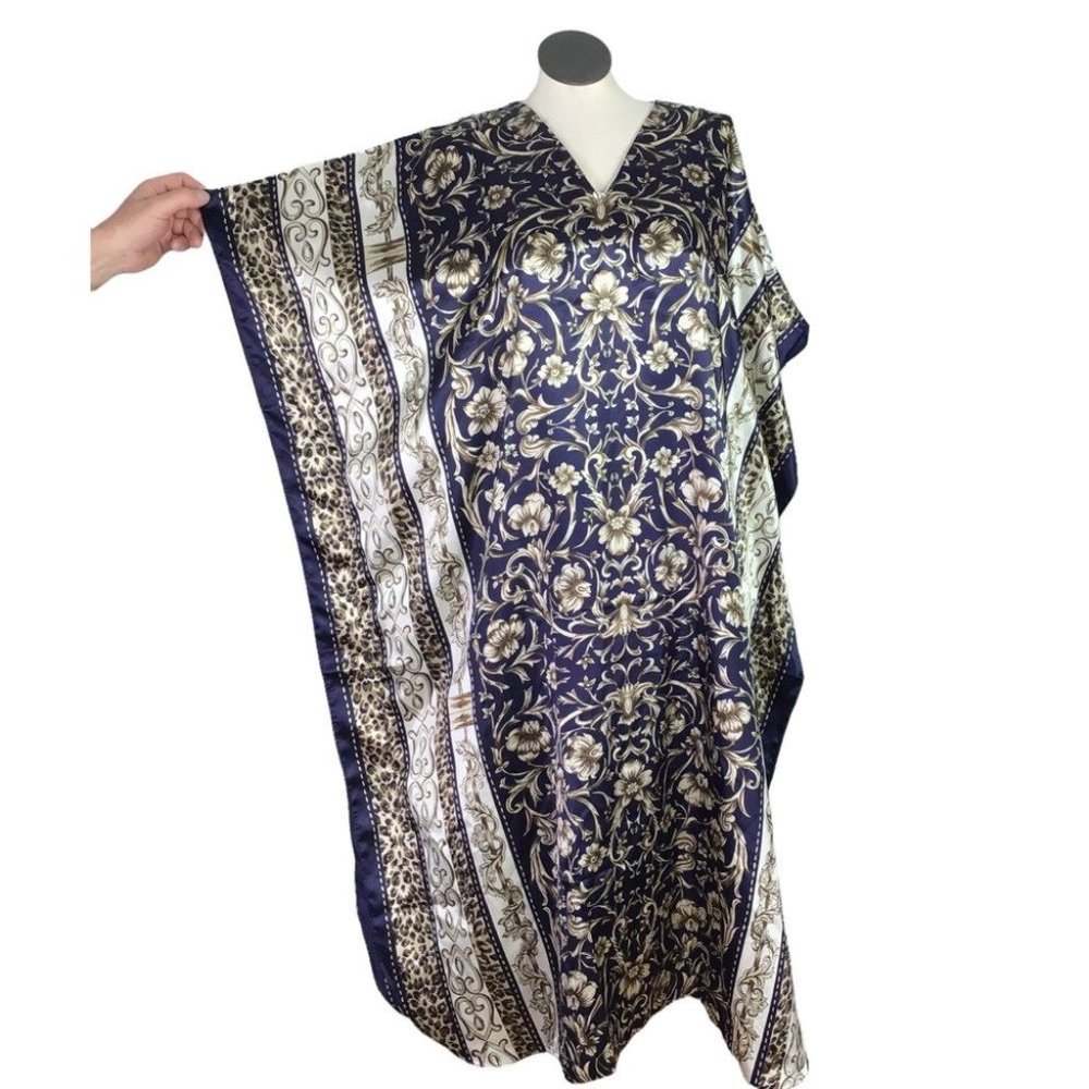 Elegant Navy and Gold Women's Robe